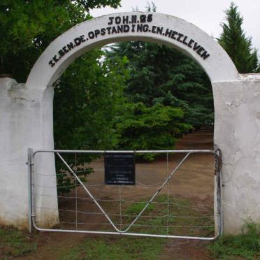 1. Entrance to NIEU BETHESDA cemetery