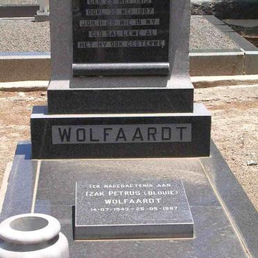 WOLFAARDT Elise nee PIENAAR 1913-1987 :: WOLFAARDT Izak Petrus 1943-1997