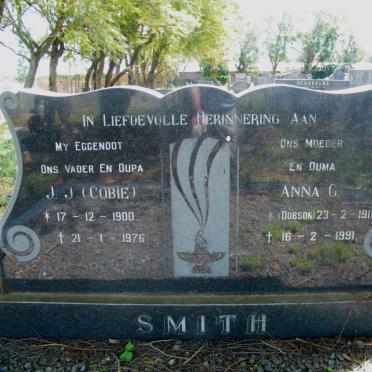 SMITH J.J. 1900-1976 &amp;  Anna G. DOBSON 1911-1991