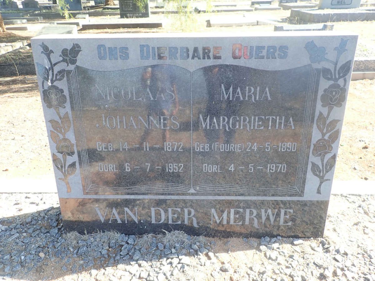 MERWE Nicolaas Johannes, van der 1872-1952 &amp; Maria Margrietha 1890-1970