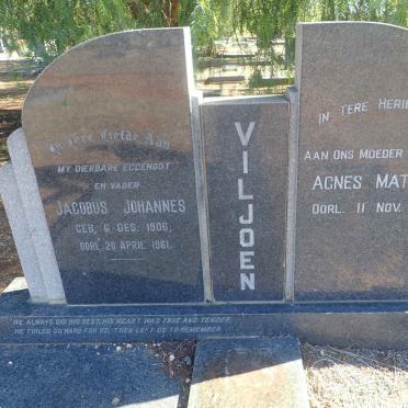 V - Vanne :: Surnames - V