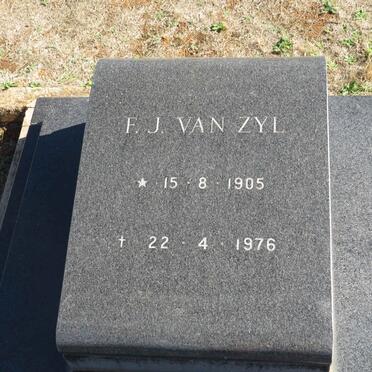 ZYL Francois Jacobus, van 1905-1976 &amp; Ida Elizabeth Catharina COETZER 1905-1991