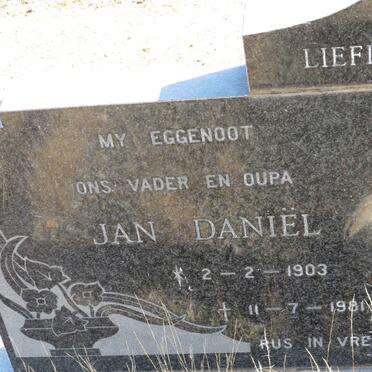 ? Jan Daniel 1903-1981 &amp; Annie Magdalena HISCOCK 1914-1985