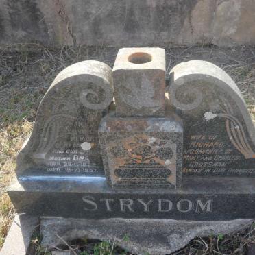 STRYDOM Ona nee CROSSMAN 1922-1957