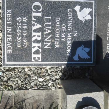 CLARKE Luann 1977-2010