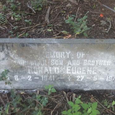 MEILLON John Bernard, de 1903-1970 &amp; Hilda Mary CUSENS 1902-1979 :: DE MEILLON Ronald Eugene 1941-1946