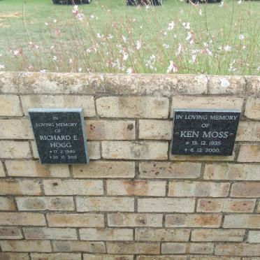 HOFF Richard E. 1940-2013 :: MOSS Ken 1935-2000