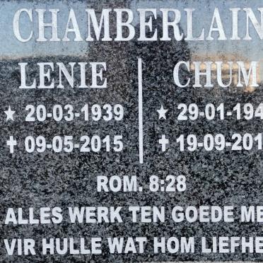 CHAMBERLAIN Chum 1941-2018 &amp; Lenie 1939-2015