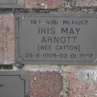 ARNOTT Iris May nee CATTON 1909-1997