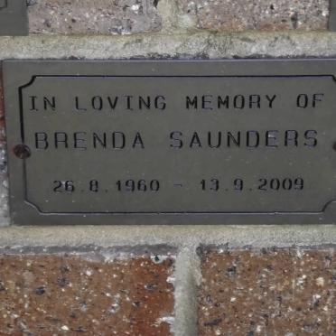 SAUNDERS Brenda 1960-2009