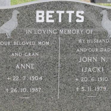 BETTS John N. 1910-1979 &amp; Anne 1904-1987