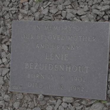 BEZUIDENHOUT Lenie 1902-1982