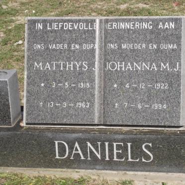 DANIELS Matthys 1918-1963 &amp; Johanna M.J. 1922-1994