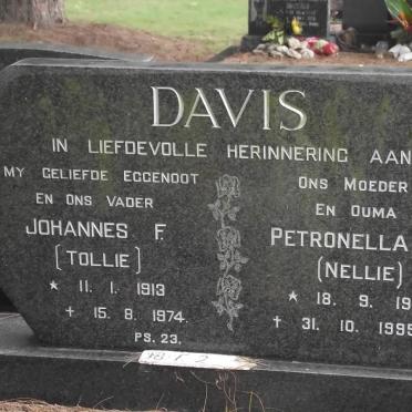 DAVIS Johannes F. 1913-1974 &amp; Petronella M. 1919-1995