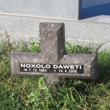 DAWETI Noxolo 1984-2009