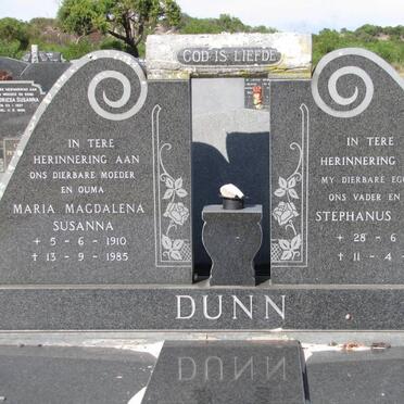 DUNN Stephanus Andrias 1912-1976 &amp; Maria Magdalena Susanna 1910-1985