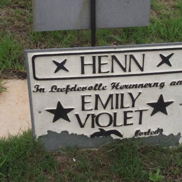 HENN Emily Violet 1949-2004