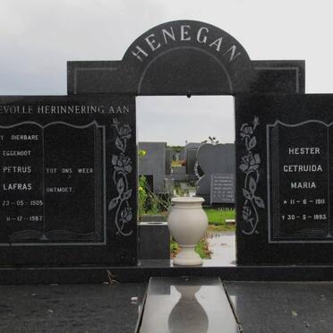 HENEGEN Petrus Lafras 1905-1987 &amp; Hester Getruida Maria 1911-193