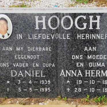 HOOGH Daniel 1939-1995 &amp; Anna Hermina 1945-1997