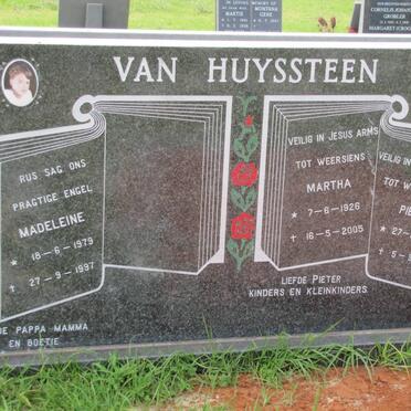 HUYSSTEEN, van 