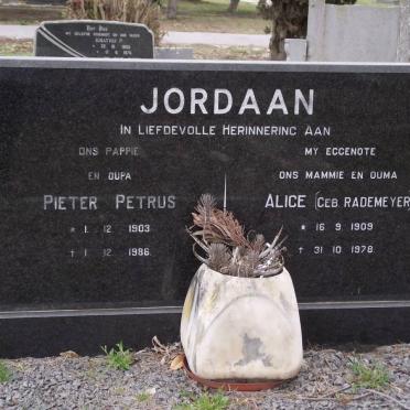 JORDAAN Pieter Petrus 1903-1986 &amp; Alice RADEMEYER 1909-1978
