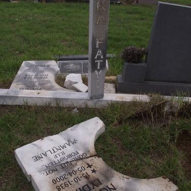 KA FATYI Dumile 1932-2000 &amp; Ester Ngqulu Lydia 1938-2000