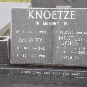 KNOETZE Nestor John 1940-1993 &amp; Shirley 1942-1991