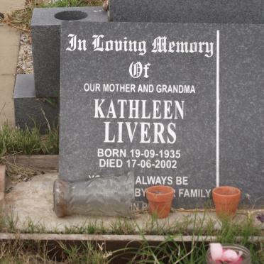 LIVERS Kathleen 1935-2002