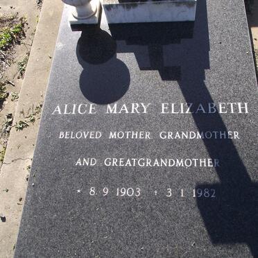 LOGOTHETIS Costas -1962 &amp; Alice Mary Elizabeth 1903-1982