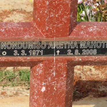 MAHOTE Nondumiso Aretha 1971-2008