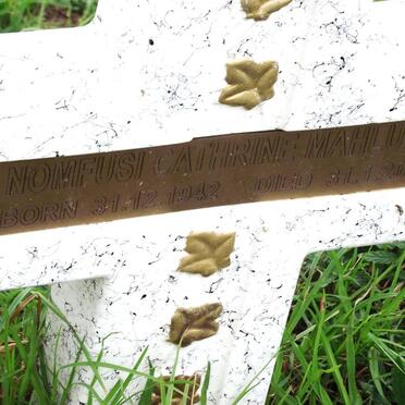 MAHLULO Nomfusi Cathrine 1942-2008