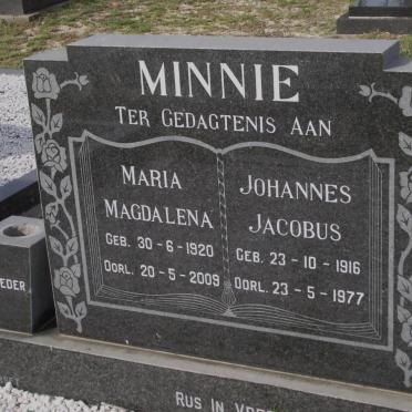 MINNIE Johannes Jacobus 1916-1977 &amp; Maria Magdalena 1920-2009
