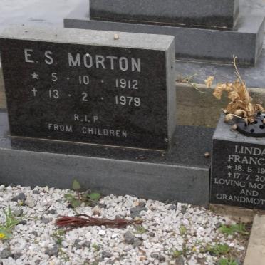 MORTON E.S. 1912-1979 :: FRANCIS Linda 1953-2010