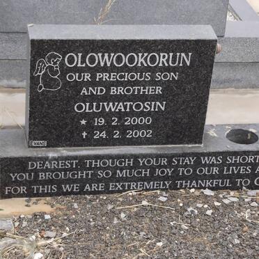 OLOWOOKORUN Oluwatosin 2000-2002