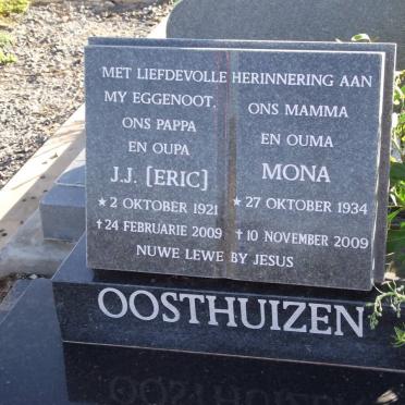 OOSTHUIZEN J.J. 1921-2009 &amp; Mona 1934-2009