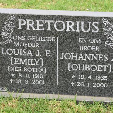 PRETORIUS Louisa J.E. nee BOTHA 1910-2001 :: PRETORIUS Johannes A. 1935-2000