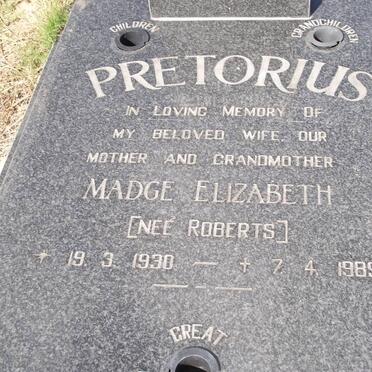 PRETORIUS Madge Elizabeth nee ROBERTS 1930-1989