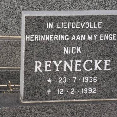 REYNECKE Nick 1936-1992