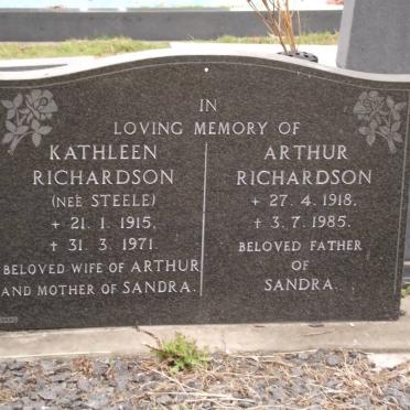 RICHARDSON Arthur 1918-1985 &amp; Kathleen STEELE 1915-1971