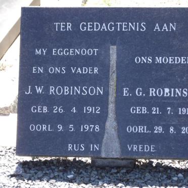 ROBINSON J.W. 1912-1978 &amp; Elizabeth Gertruida 1915-2001