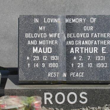ROOS Maud 1931-1980 &amp; Arthur E. 1931-1993