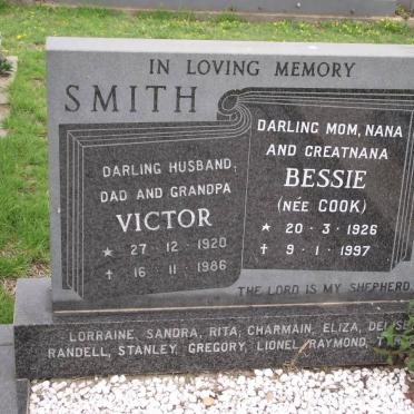 SMITH Victor 1920-1986 &amp; Bessie COOK 1926-1997
