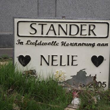 STANDER Nelie -2005
