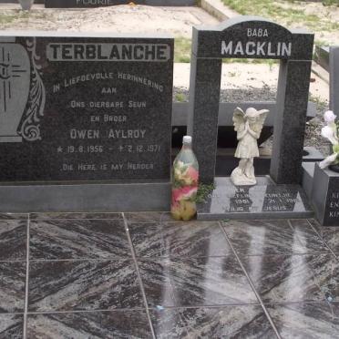 TERBLANCHE :: MACKLIN