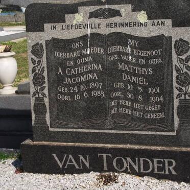TONDER A. Catherina Jacomina, van 1897-1985 &amp; Matthys Daniel 1901-1964