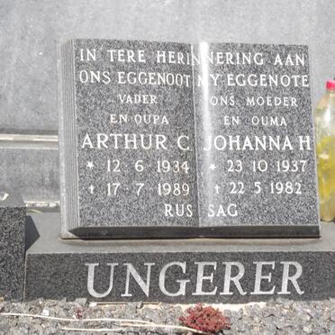 UNGERER Arthur C. 1934-1989 &amp; Johanna H. 1937-1982