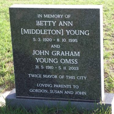 YOUNG John Graham 1910-2003 &amp; Betty Ann MIDDLETON 1920-1995