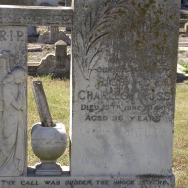 CROSS Richard Charles -1940 &amp; Grace Matilda -1996