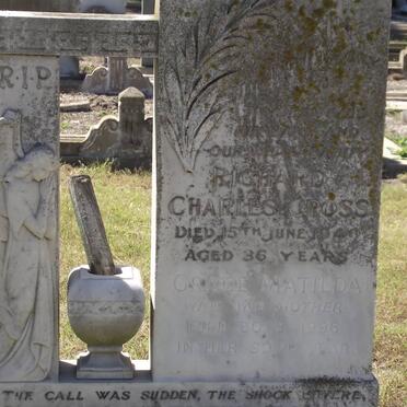 CROSS Richard Charles -1940 &amp; Grace Matilda -1996