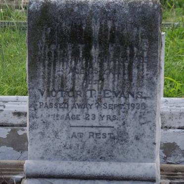 EVANS Violet M. -1935 &amp; Victor T. -1935